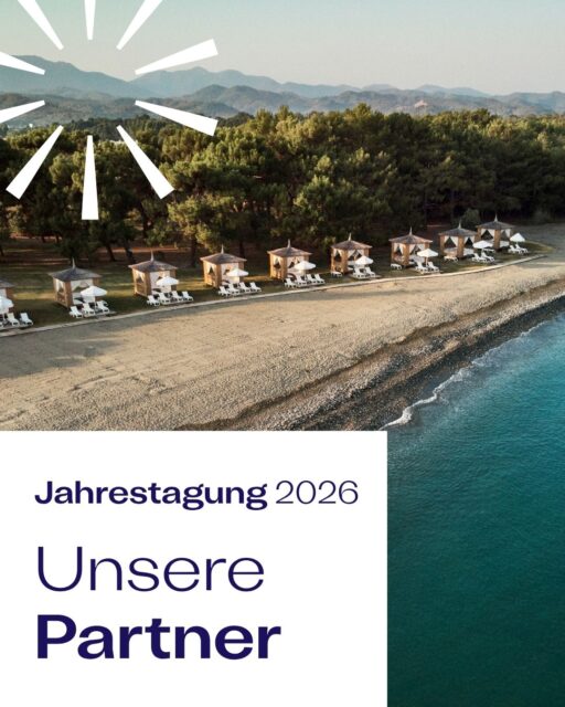 Letzte Woche, letzte Partner! 🚀 In 5 Tagen geht’s los… 😍✨
Mit jedem Tag steigt die Vorfreude auf unsere TLTU Jahrestagung 2026 in Albanien – und zum Grande Finale dürfen diese starken Partner der World of TUI natürlich nicht fehlen!
Sie stehen für erstklassige Hotelkonzepte, innovative Zusatzleistungen und unvergessliche Erlebnisse – und machen das Reiseangebot für unsere Kund*innen noch vielfältiger und attraktiver.
🏨 RIU Hotels & Resorts – Hochwertige Hotels an den schönsten Urlaubszielen weltweit, bekannt für exzellenten Service und das beliebte All-Inclusive-Konzept.
🌴 ROBINSON – Premium Cluburlaub mit Fokus auf Sport, Genuss und Gemeinschaft – perfekt für aktive und anspruchsvolle Gäste.
🌊 TUI BLUE – Moderne Hotelmarke mit individuellen Erlebnissen, regionalem Bezug und einem starken Fokus auf Lifestyle und Qualität.
⚙️ TUI Customer Operations – Die Expert*innen im Hintergrund, die gemeinsam mit euch für einen reibungslosen Ablauf von der Buchung bis zur Rückreise sorgen.
🚗 TUI Ancillaries (TUI Cars, TUI Camper & VERS4U) – Flexible Zusatzleistungen rund ums Reisen: vom Mietwagen über Camper bis hin zu individuellen Extras für noch mehr Freiheit im Urlaub.
🎟️ TUI Musement – Erlebnisse weltweit: Ausflüge, Tickets und Aktivitäten, die jede Reise unvergesslich machen.
Jetzt kann es wirklich losgehen – wir freuen uns riesig, euch alle in Albanien zu sehen! 💜
#reiseberatung #reiseberatungontour #tlturlaubsreisen #tltujahrestagung2026 #jahrestagung #countdown #vorfreude #event #teamwork #team #success #partnerschaft #riu #robinson #tuiblue #tuimusement #tuicars #tuicustomeroperations